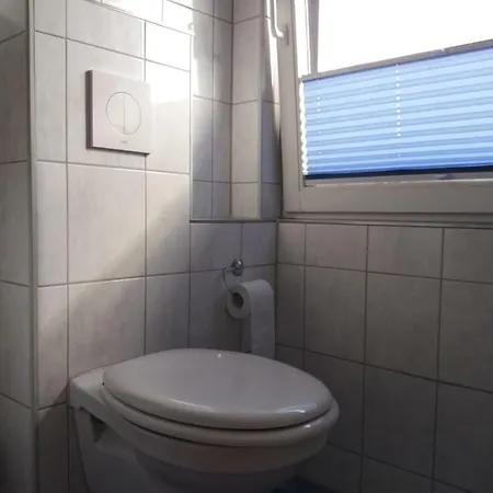 Apartament 1 *